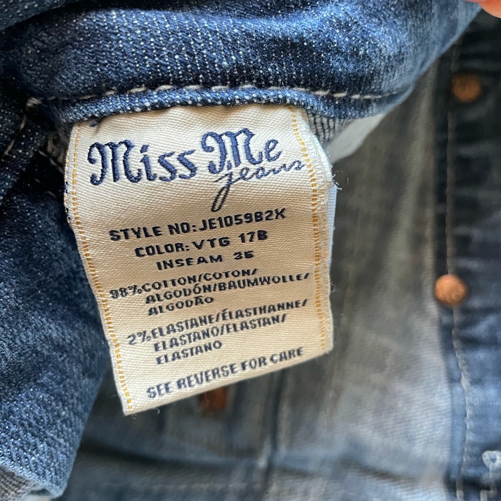 Miss Me Jeans - Picture 8 of 9